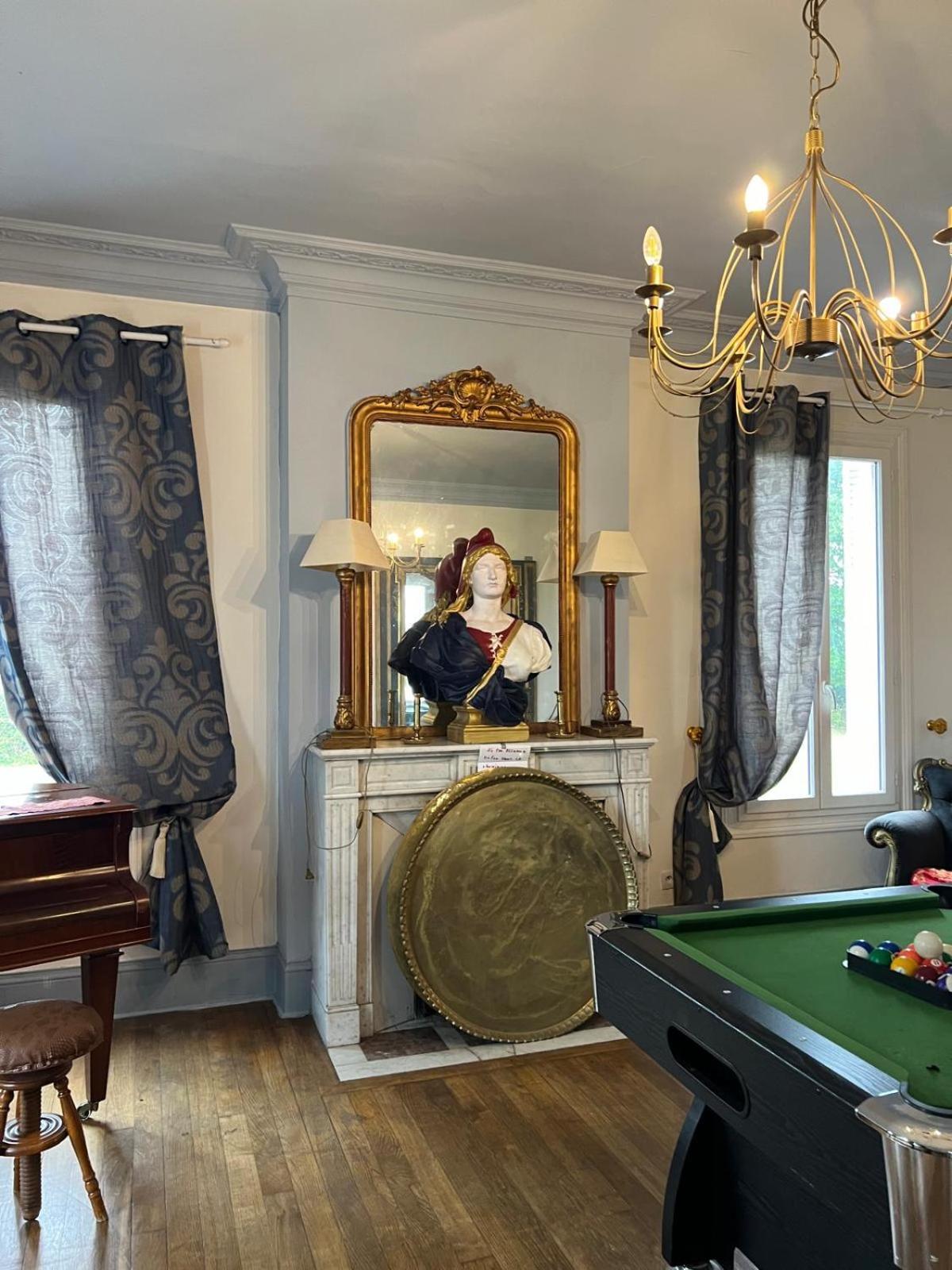 Le Manoir De La Baronnie Villa Norrey-en-Auge Ngoại thất bức ảnh